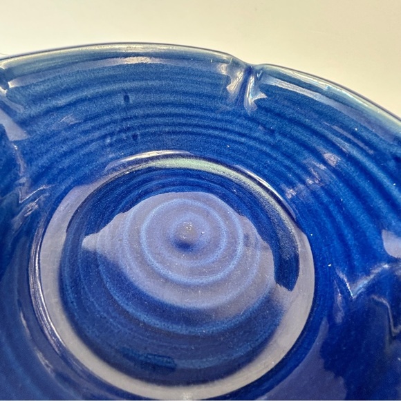 Elegant Navy Stoneware Serving Bowl - Picture 6 of 8